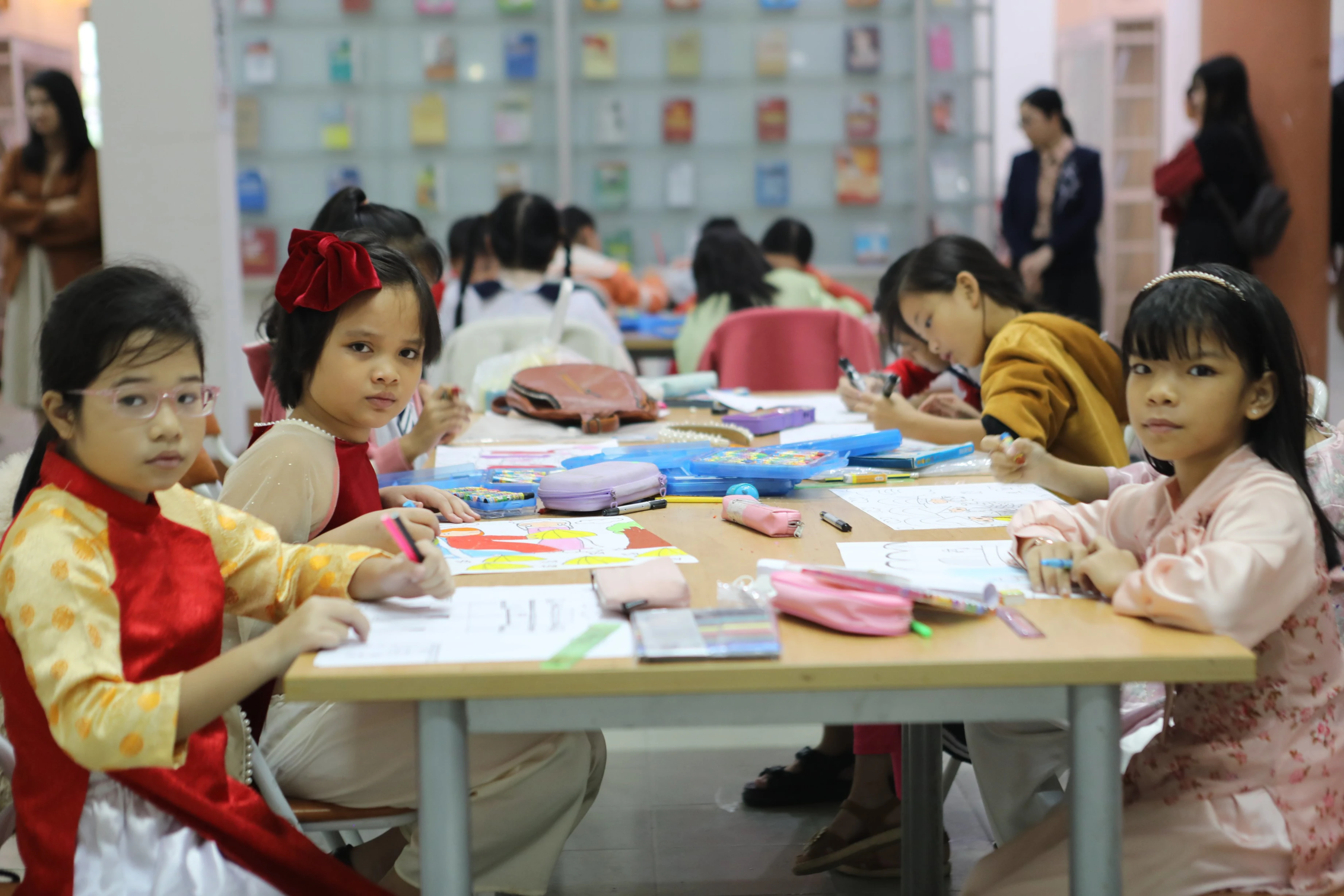 Ban hành kế hoạch triển khai phong trào thi đua “Mỗi xã, phường có mô hình hay, cách làm hiệu quả, phát huy hệ thống thiết chế văn hóa, thể thao cơ sở”.