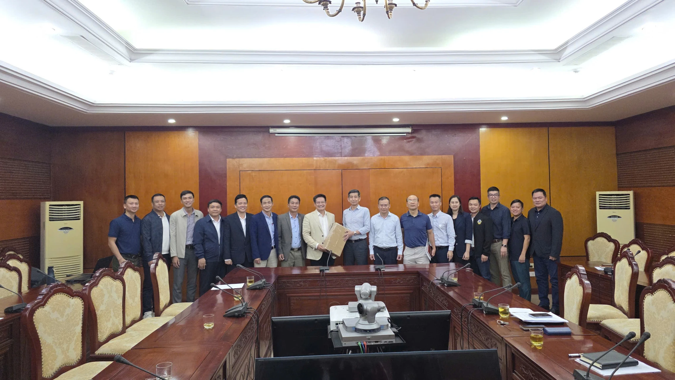 Đoàn công tác Sở Văn hóa và Thể thao làm việc với Cục Thể dục Thể thao về phương hướng phát triển thể thao thành phố Huế năm 2026