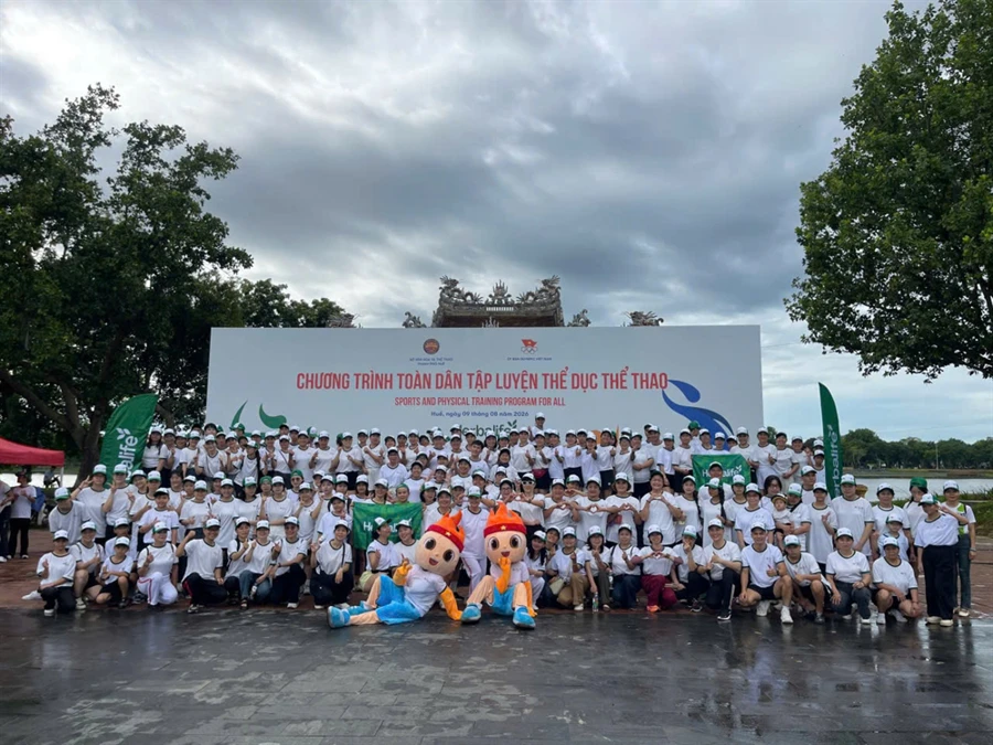 Hơn 1.000 người tham gia Chương trình “Toàn dân tập luyện thể dục thể thao” năm 2026 tại thành phố Huế