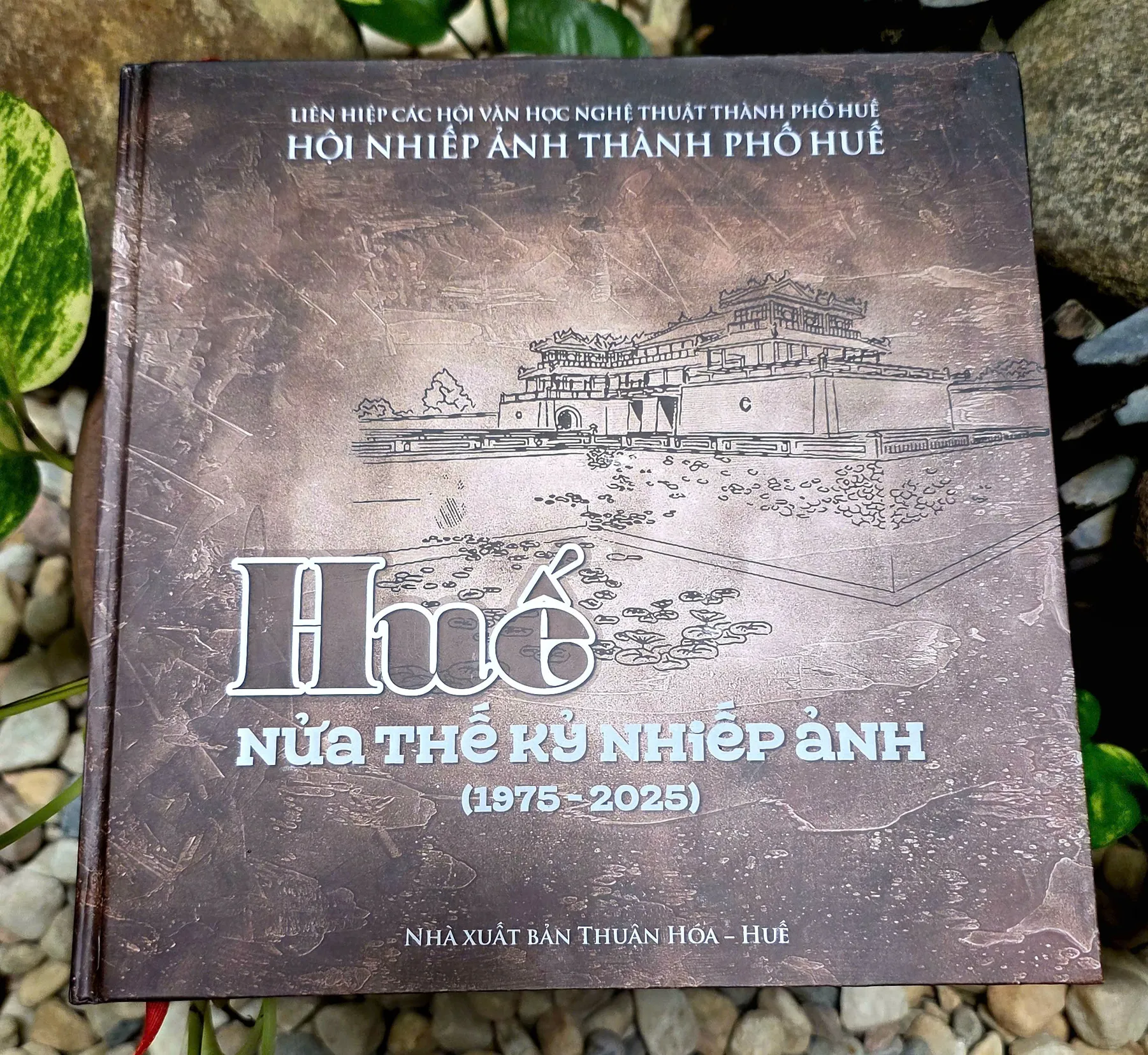 Huế – Nửa thế kỷ nhiếp ảnh (1975–2025): Dấu ấn thời đại qua ống kính