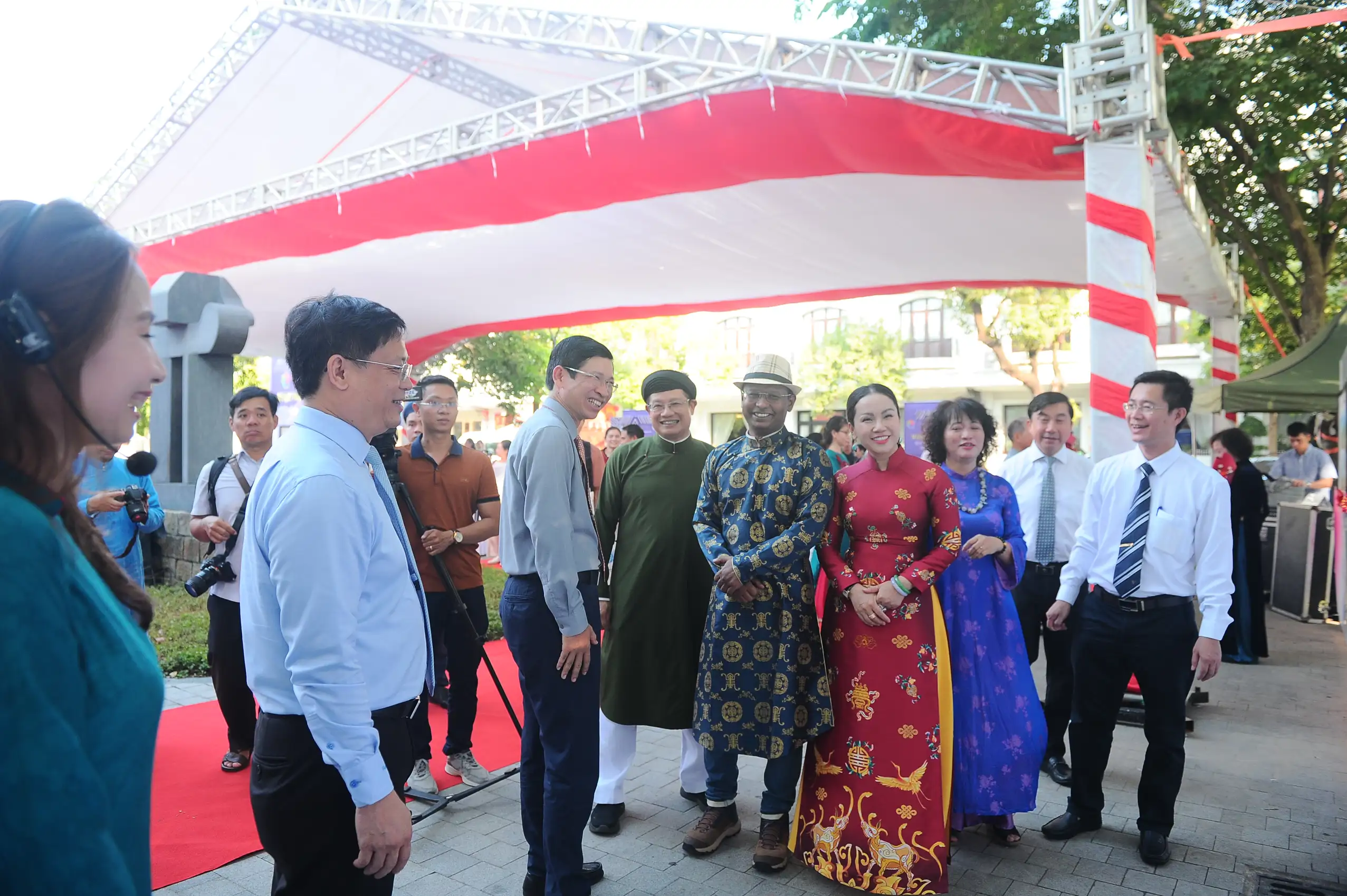 Huế rực rỡ cùng Festival Nhiếp ảnh Quốc tế Việt Nam 2025