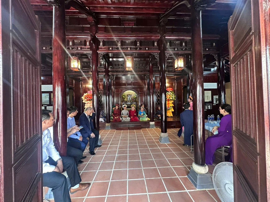 HUẾ TƯỞNG NIỆM DANH NHÂN ƯNG BÌNH THÚC GIẠ THỊ TẠI CHÂU HƯƠNG VIÊN