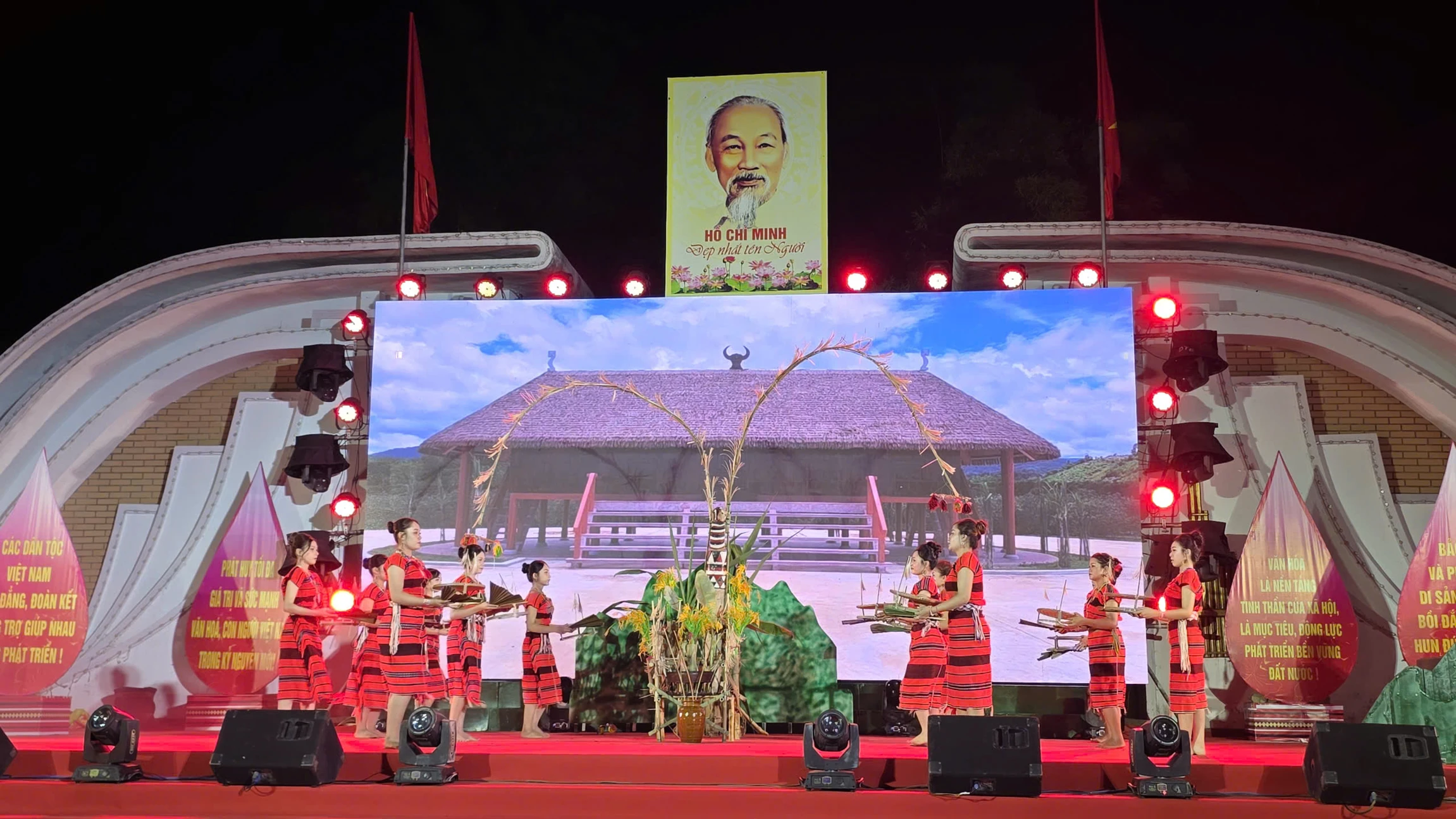 KHAI MẠC “NGÀY HỘI VĂN HÓA, THỂ THAO VÀ DU LỊCH CÁC DÂN TỘC MIỀN NÚI” LẦN THỨ I – NĂM 2026