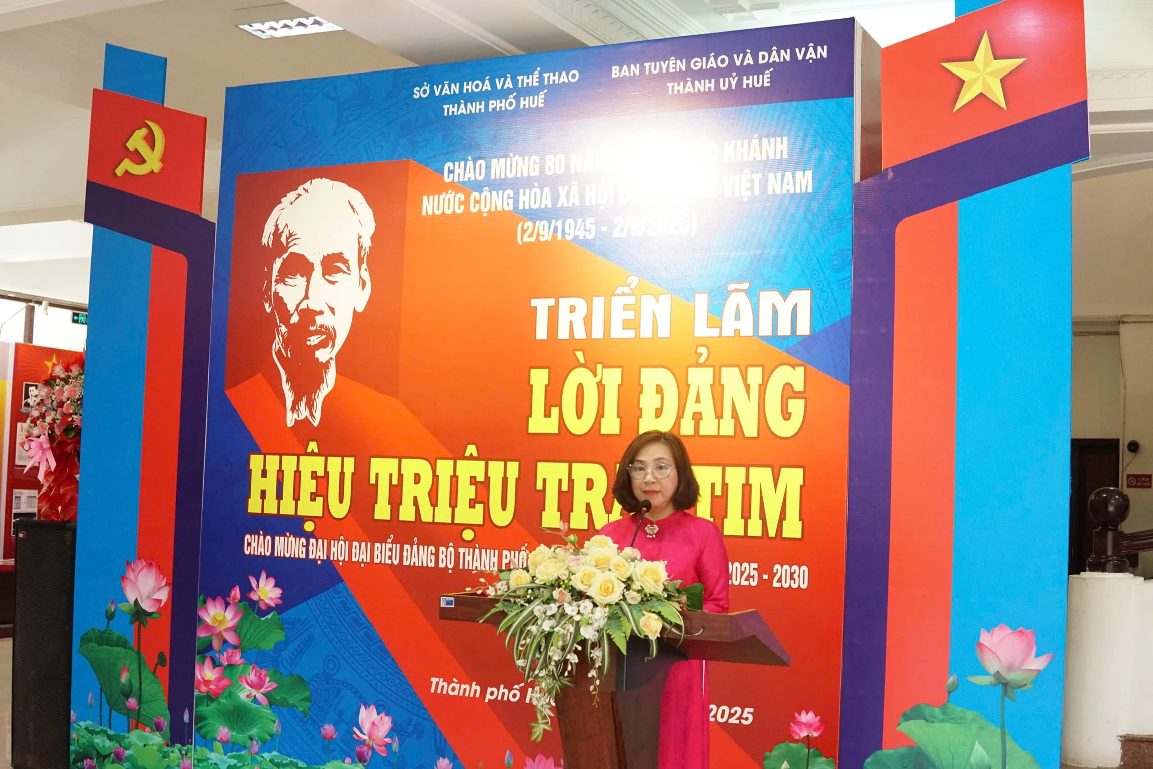Khai mạc Triển lãm chuyên đề “Lời Đảng hiệu triệu trái tim” tại Bảo tàng Hồ Chí Minh, thành phố Huế