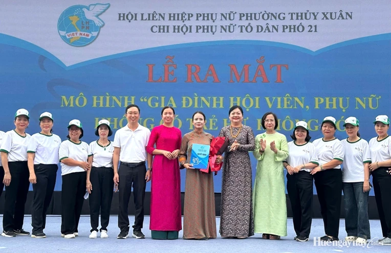 Ra mắt mô hình “Gia đình hội viên phụ nữ không có trẻ hư, không có người nghiện ma túy”