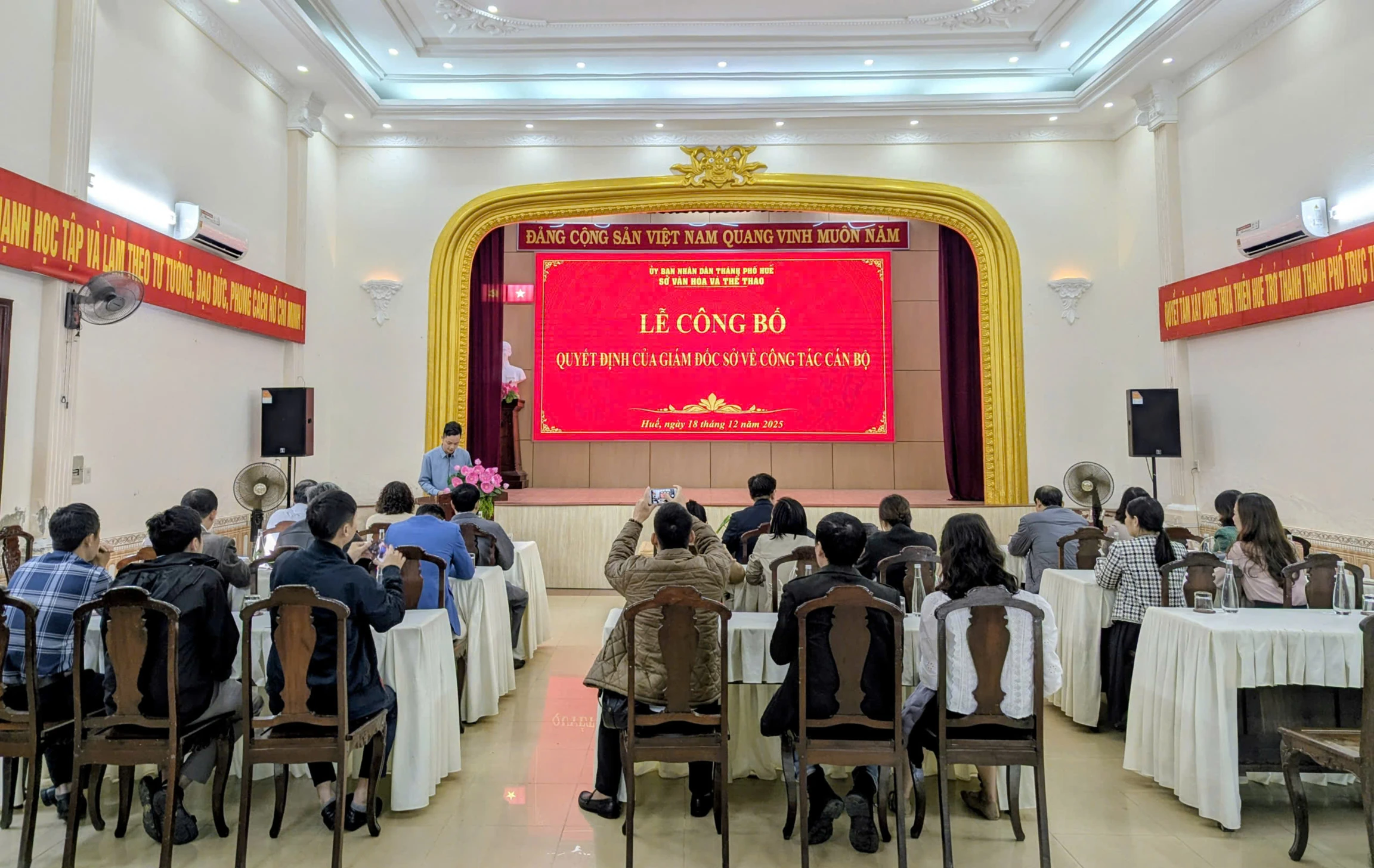 Lễ công bố Quyết định của Giám đốc Sở Văn hóa và Thể thao về công tác cán bộ
