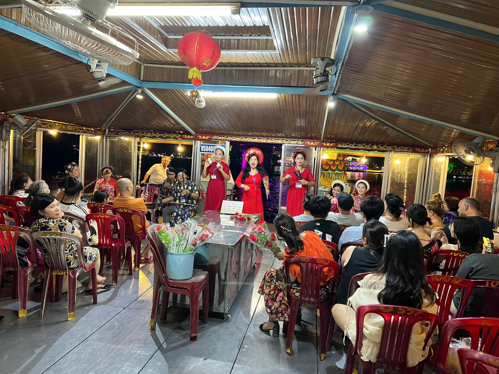 Đẩy mạnh thực hiện Đề án “Bảo vệ và phát huy giá trị di sản nghệ thuật Ca Huế đến năm 2030”