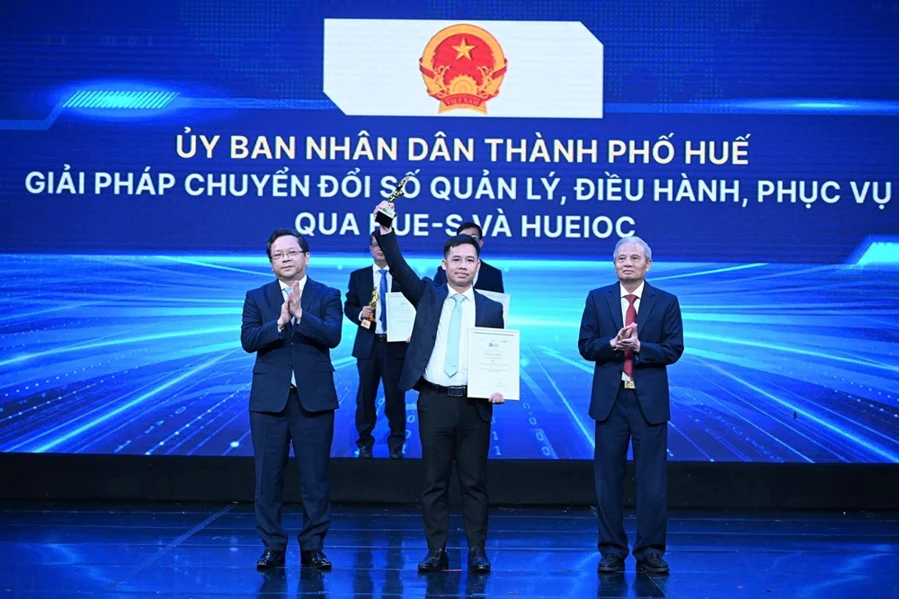 Thành phố Huế được vinh danh tại hạng mục “Cơ quan nhà nước chuyển đổi số xuất sắc”