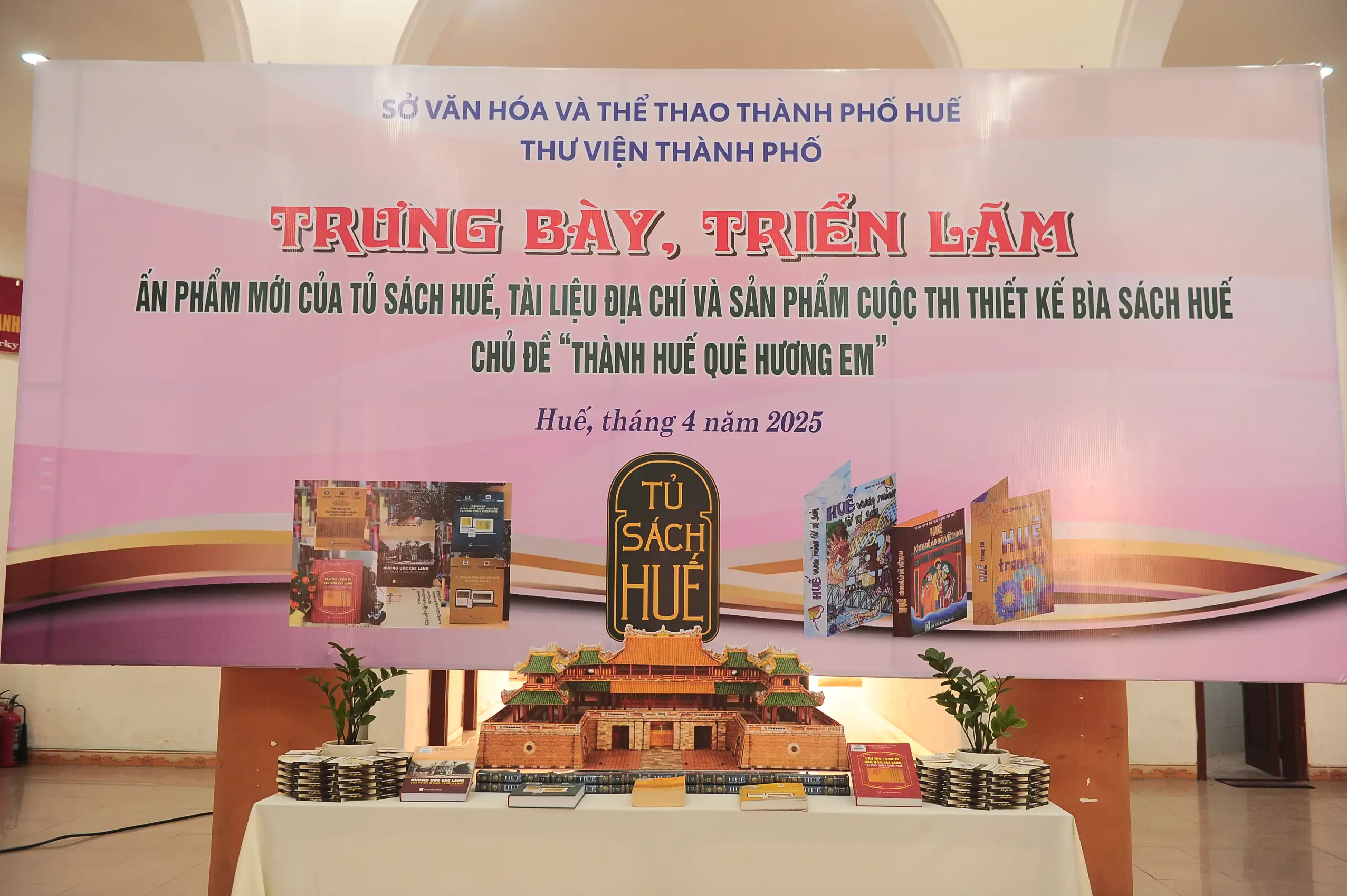 Thắp lên ngọn lửa tri thức – Ngày Sách và Văn hóa đọc Việt Nam lần thứ 4 tại thành phố Huế