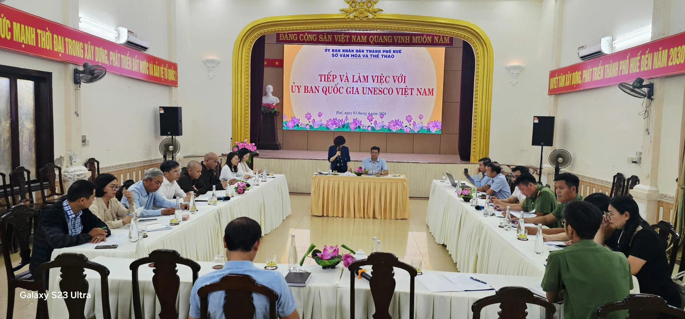 Tiếp và làm việc với Đoàn công tác của Ủy ban quốc gia UNESCO Việt Nam